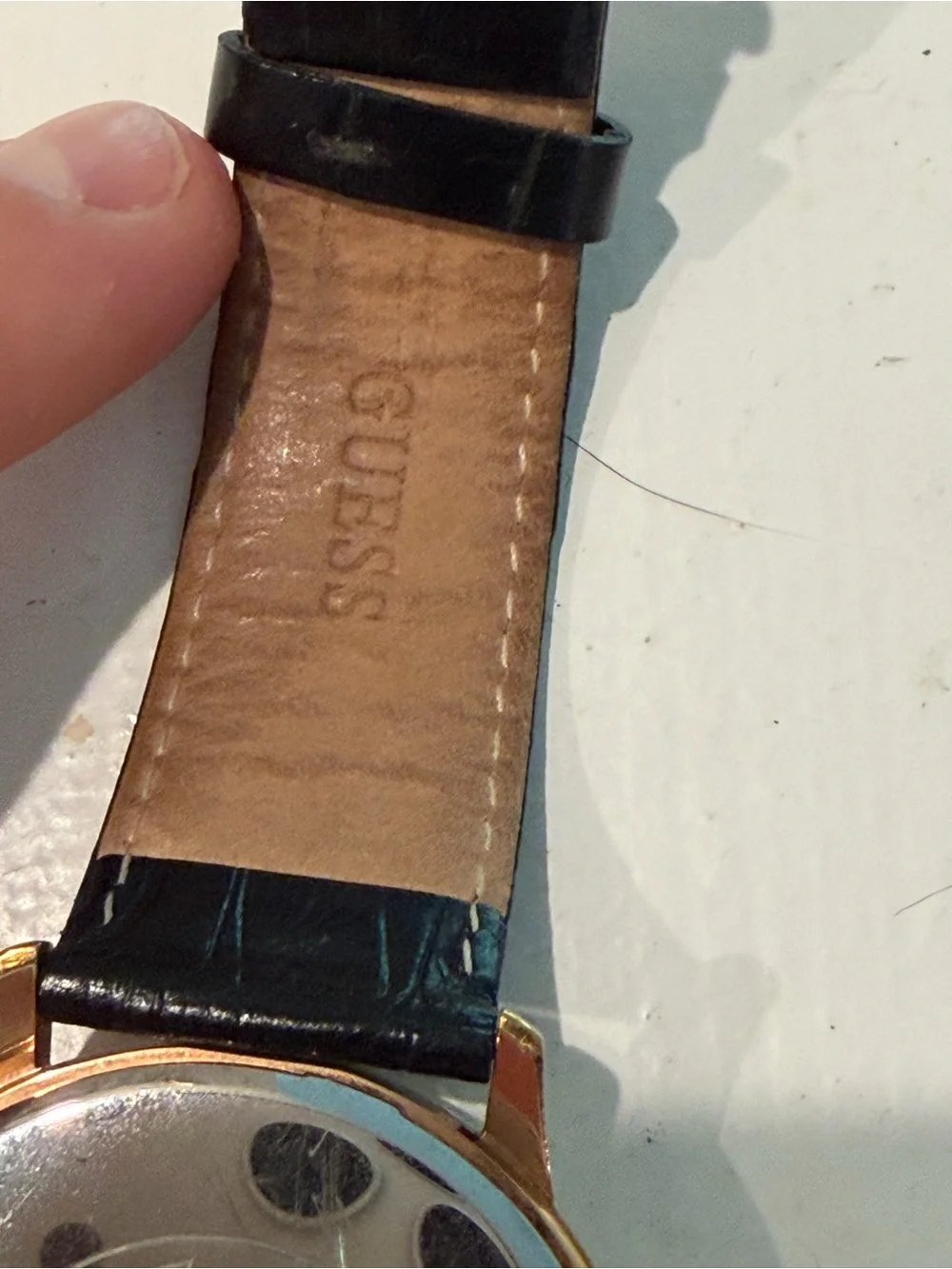 Guess elegant wristwatch